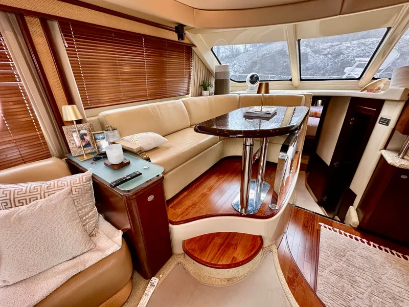 Slide: The Image of Sea Ray 52 Sedan Bridge 2005 - 18