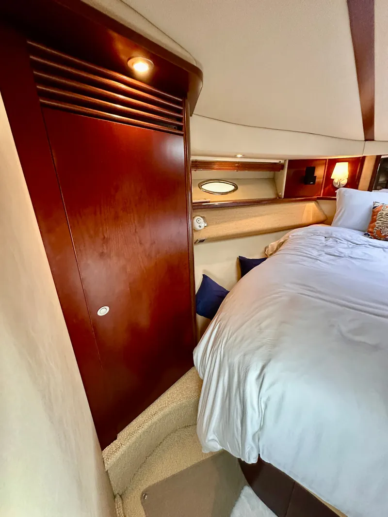 Slide: The Image of Sea Ray 52 Sedan Bridge 2005 - 23