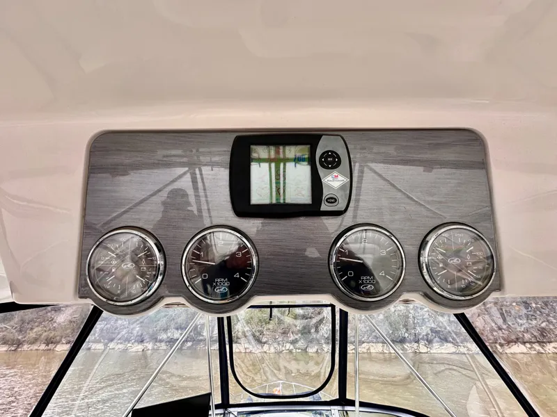 Slide: The Image of Sea Ray 52 Sedan Bridge 2005 - 43