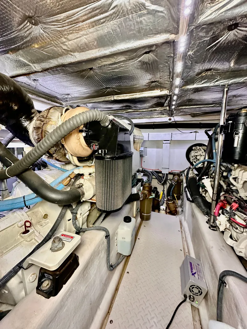 Slide: The Image of Sea Ray 52 Sedan Bridge 2005 - 58