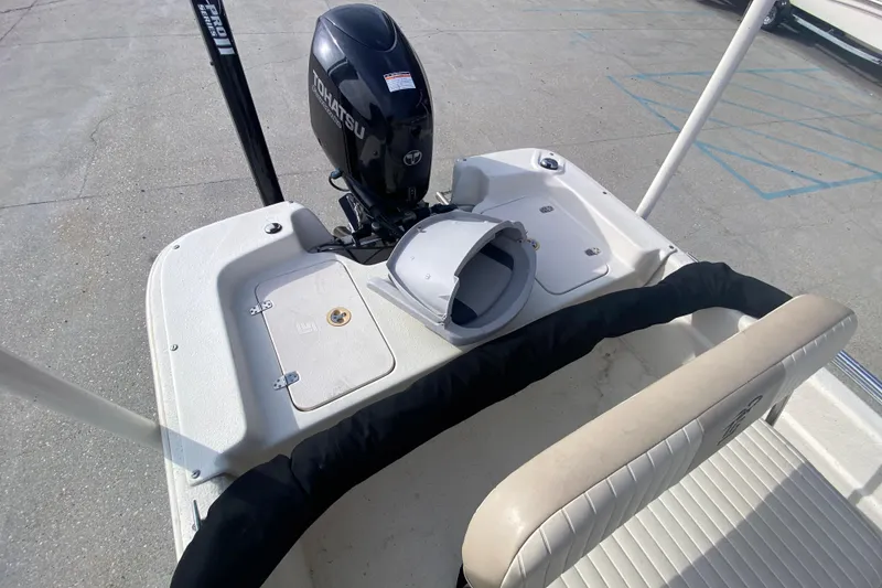 Slide: The Image of 2015 Carolina Skiff 20 JVX CC boat with Tohatsu outboard motor, rear seating view. - 15