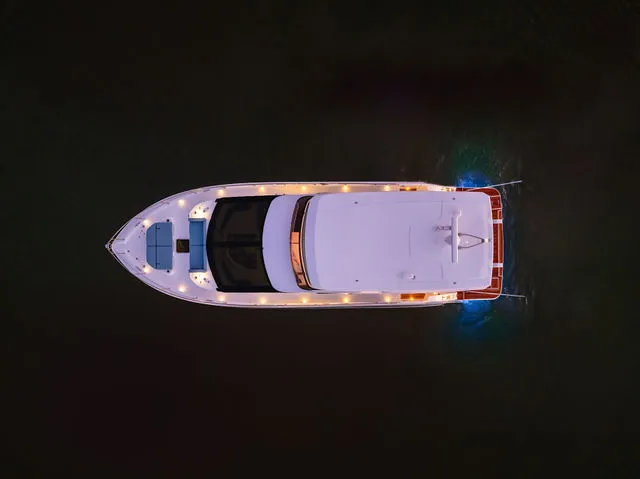 Slide: The Image of Cruisers Yachts 50 Fly 2026 - 61