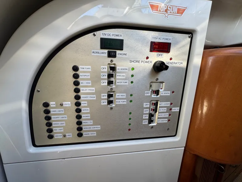 Slide: The Image of Cranchi 33 Express 2005 - 21