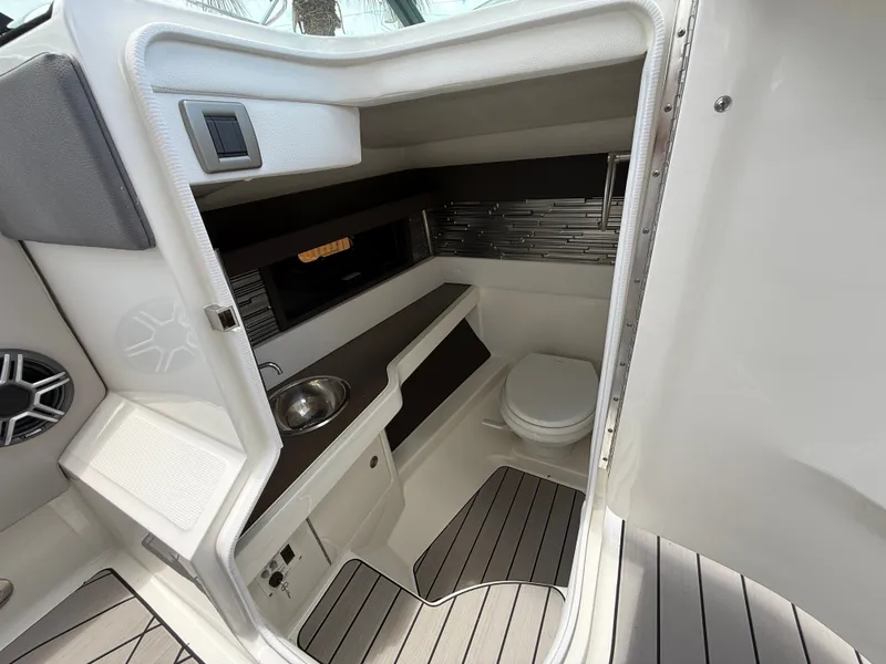 Slide: The Image of Sea Ray SLX 310 Outboard 2026 - 12