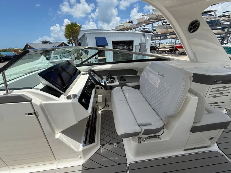 Slide: The Image of Sea Ray SLX 310 Outboard 2026 - 8