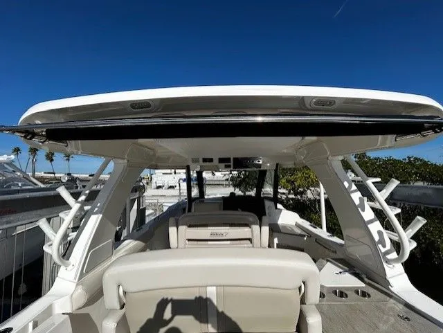 Slide: The Image of Boston Whaler 350 EX 2021 - 30