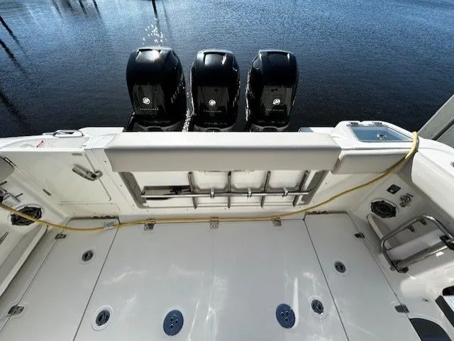 Slide: The Image of Boston Whaler 350 EX 2021 - 33