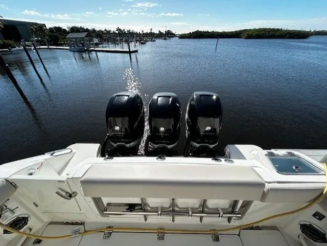 Slide: The Image of Boston Whaler 350 EX 2021 - 34