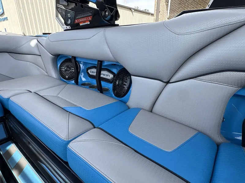 Slide: The Image of Centurion Ri230 2022 - 15