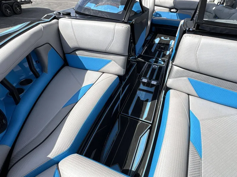 Slide: The Image of Centurion Ri230 2022 - 19