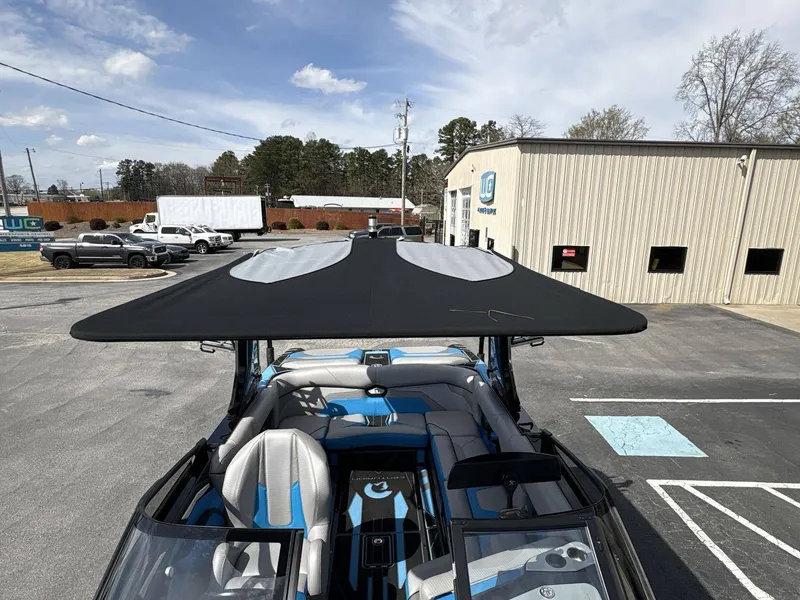 Slide: The Image of Centurion Ri230 2022 - 22