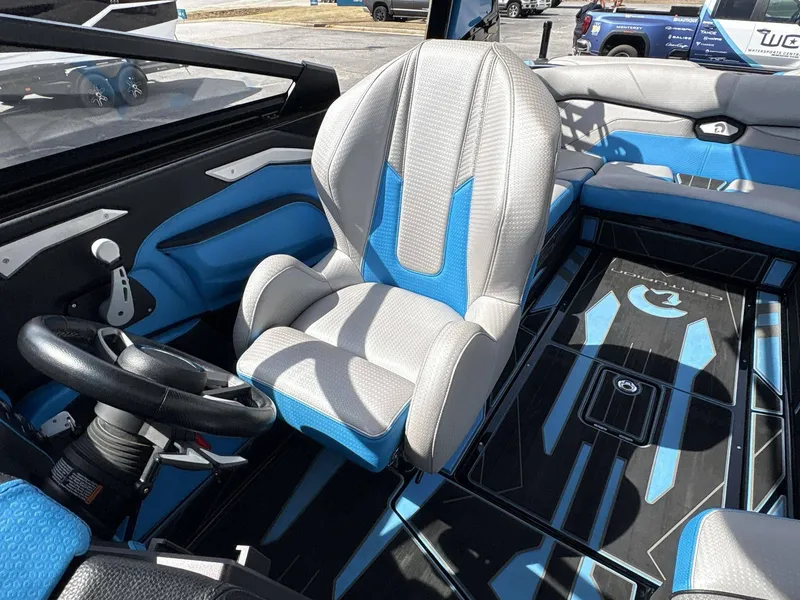 Slide: The Image of Centurion Ri230 2022 - 29