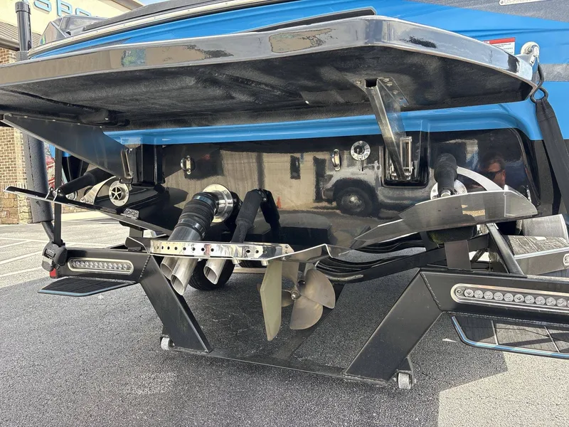 Slide: The Image of Centurion Ri230 2022 - 7