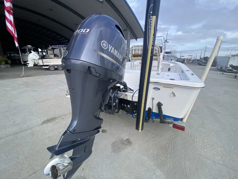 Slide: The Image of Sportsman Masters 227 Bay Boat 2015 - 11