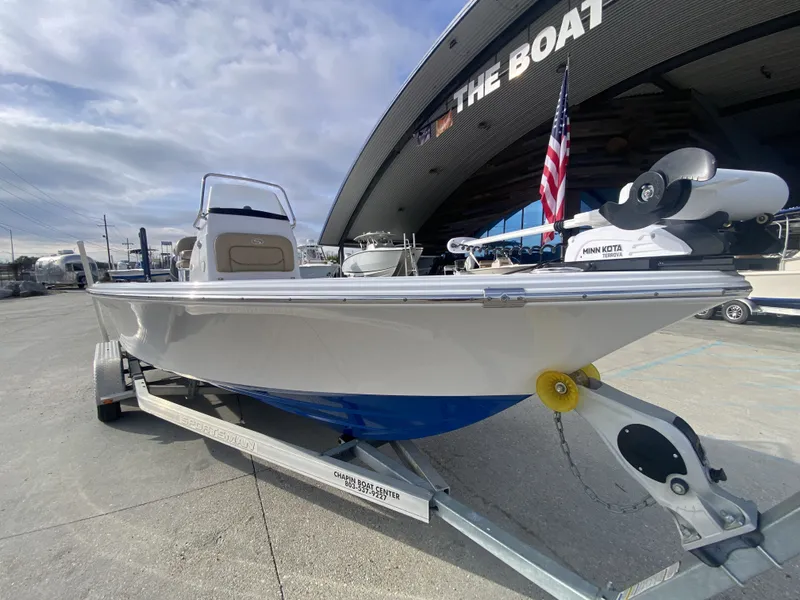 Slide: The Image of Sportsman Masters 227 Bay Boat 2015 - 14