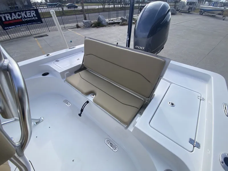Slide: The Image of Sportsman Masters 227 Bay Boat 2015 - 21