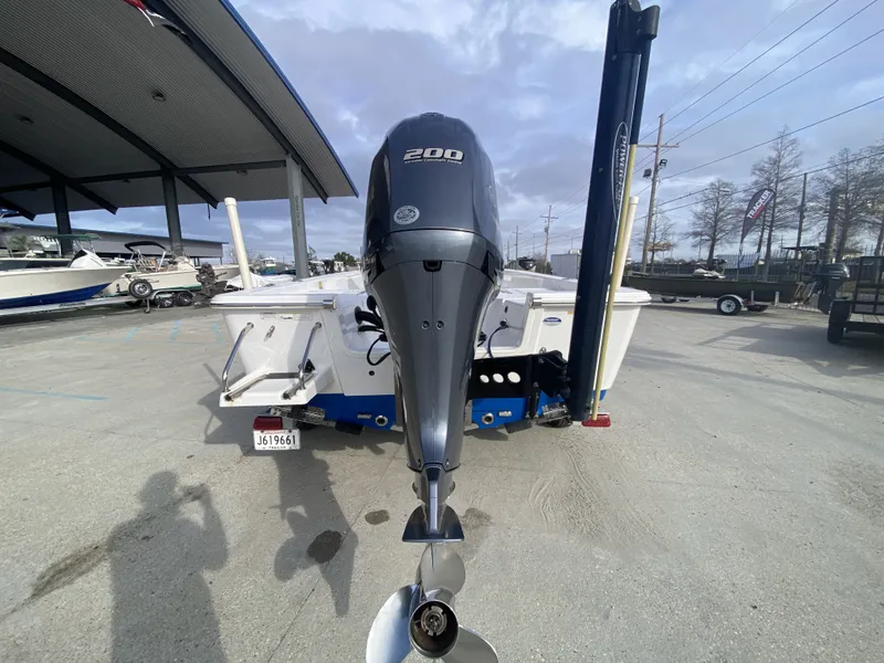 Slide: The Image of Sportsman Masters 227 Bay Boat 2015 - 4