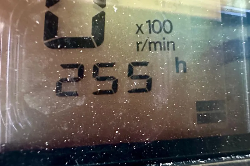 Slide: The Image of Digital display showing 255 hours on a 2019 Hurricane SunDeck 2690 OB. - 7