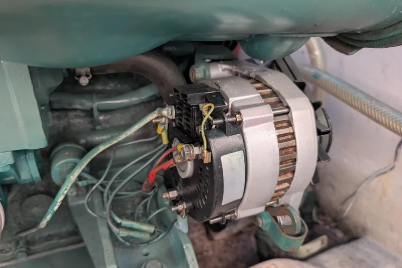 Slide: The Image of Alternator in 1989 Blackman Billfisher 26 boat engine compartment. - 33