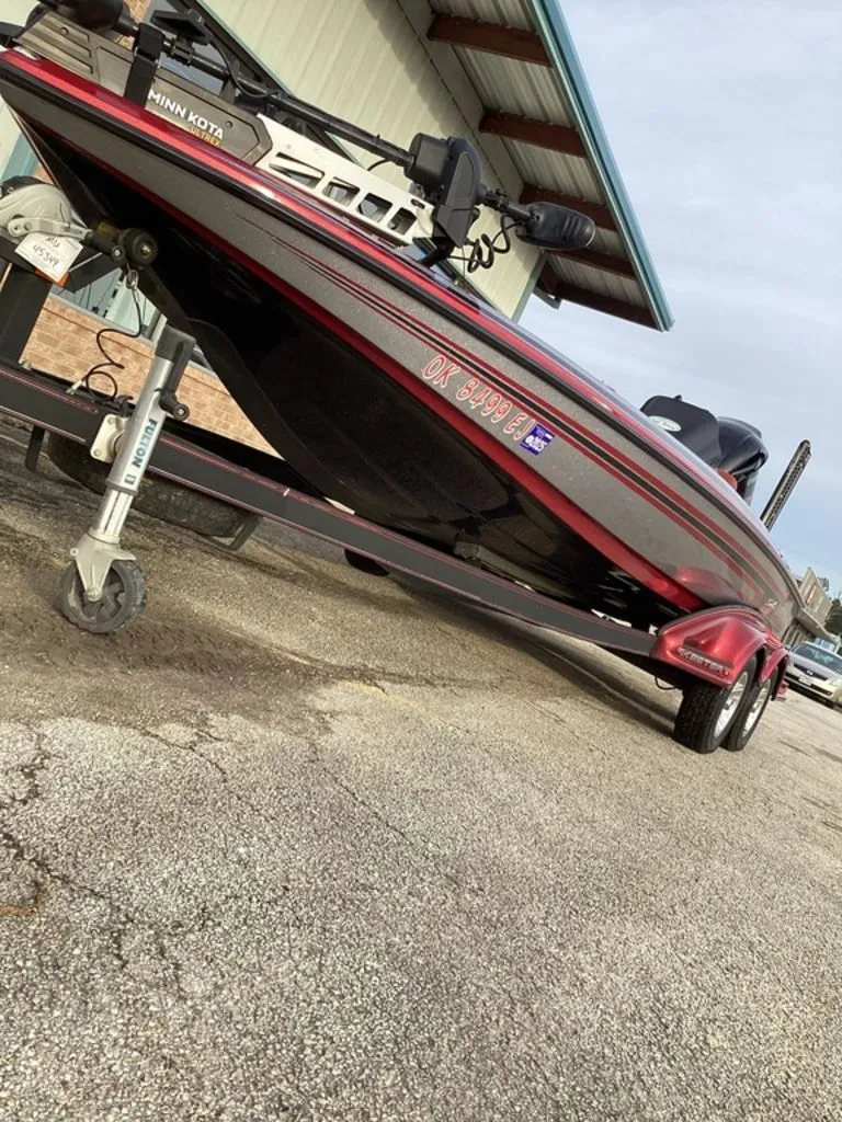 Slide: The Image of Skeeter FX 21 2015 - 12