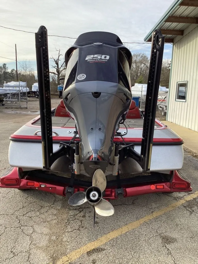 Slide: The Image of Skeeter FX 21 2015 - 3