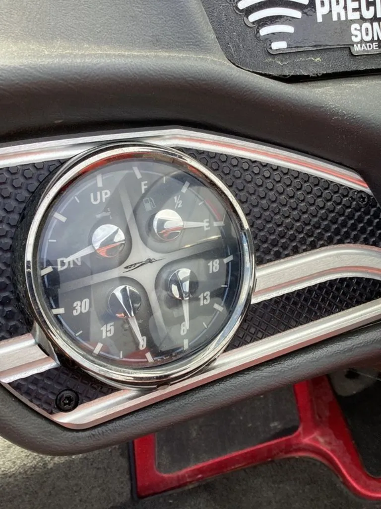 Slide: The Image of Skeeter FX 21 2015 - 37