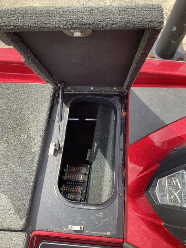 Slide: The Image of Skeeter FX 21 2015 - 48