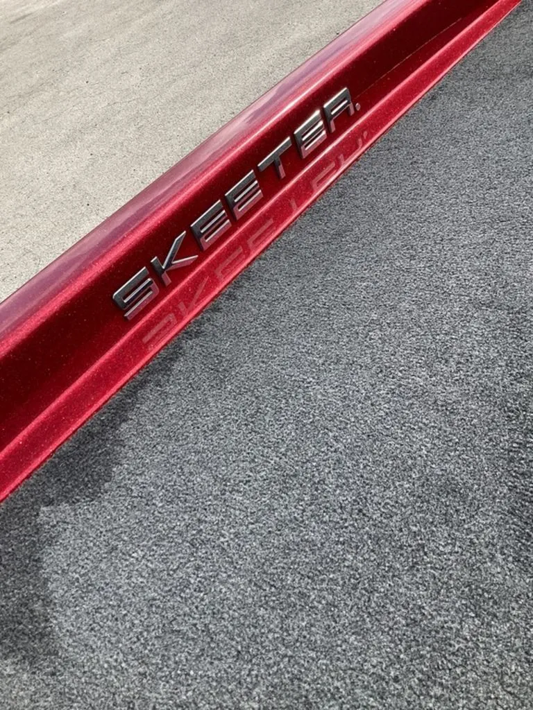 Slide: The Image of Skeeter FX 21 2015 - 60