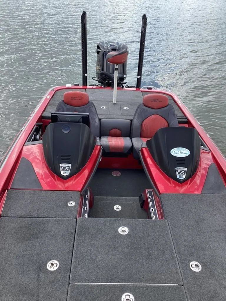 Slide: The Image of Skeeter FX 21 2015 - 76