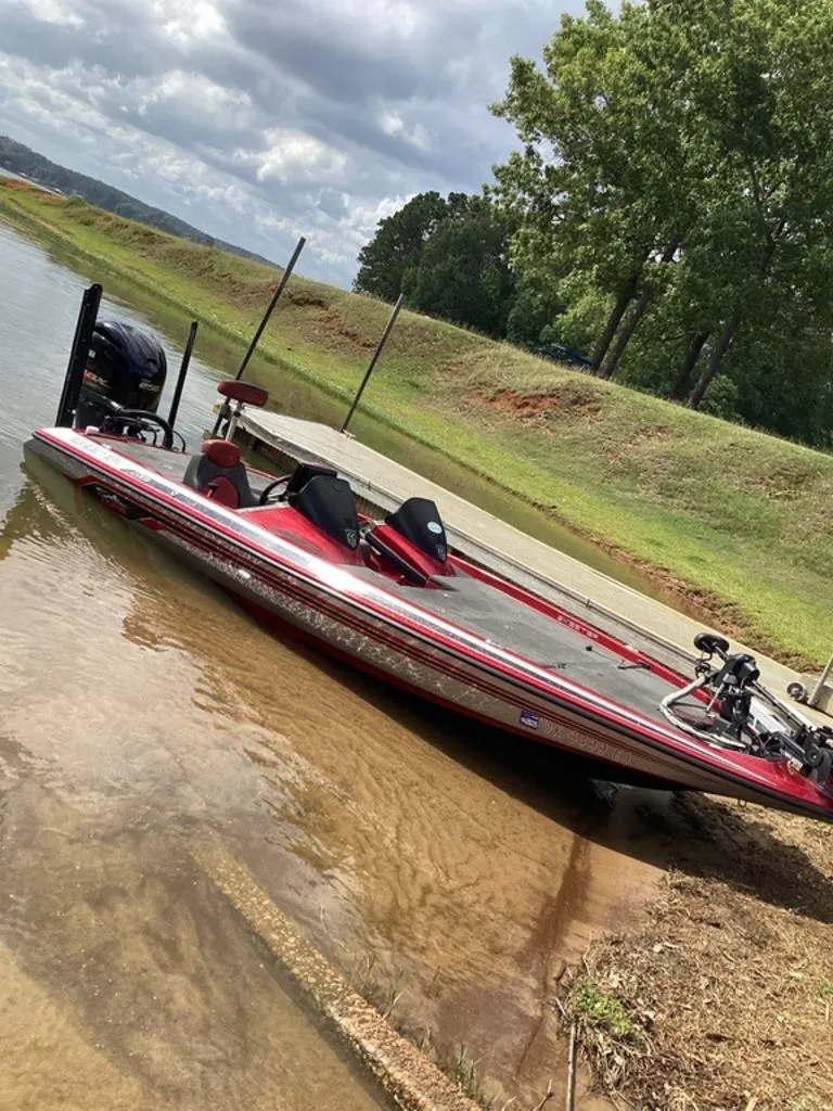 Slide: The Image of Skeeter FX 21 2015 - 81