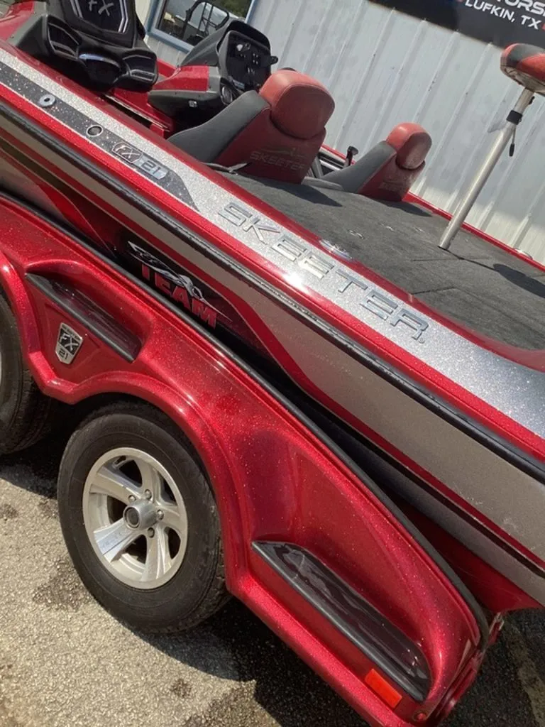 Slide: The Image of Skeeter FX 21 2015 - 85