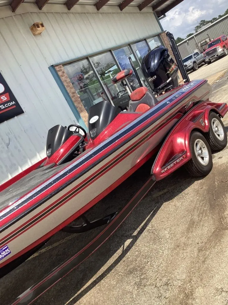Slide: The Image of Skeeter FX 21 2015 - 89