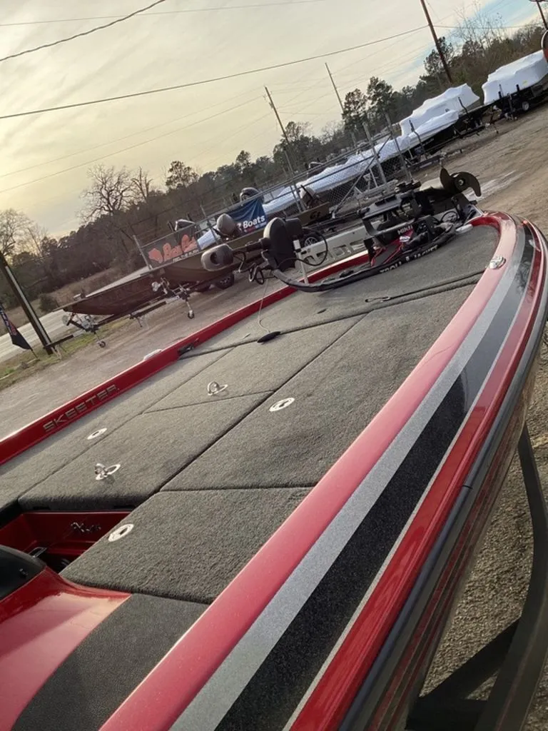 Slide: The Image of Skeeter FX 21 2015 - 9