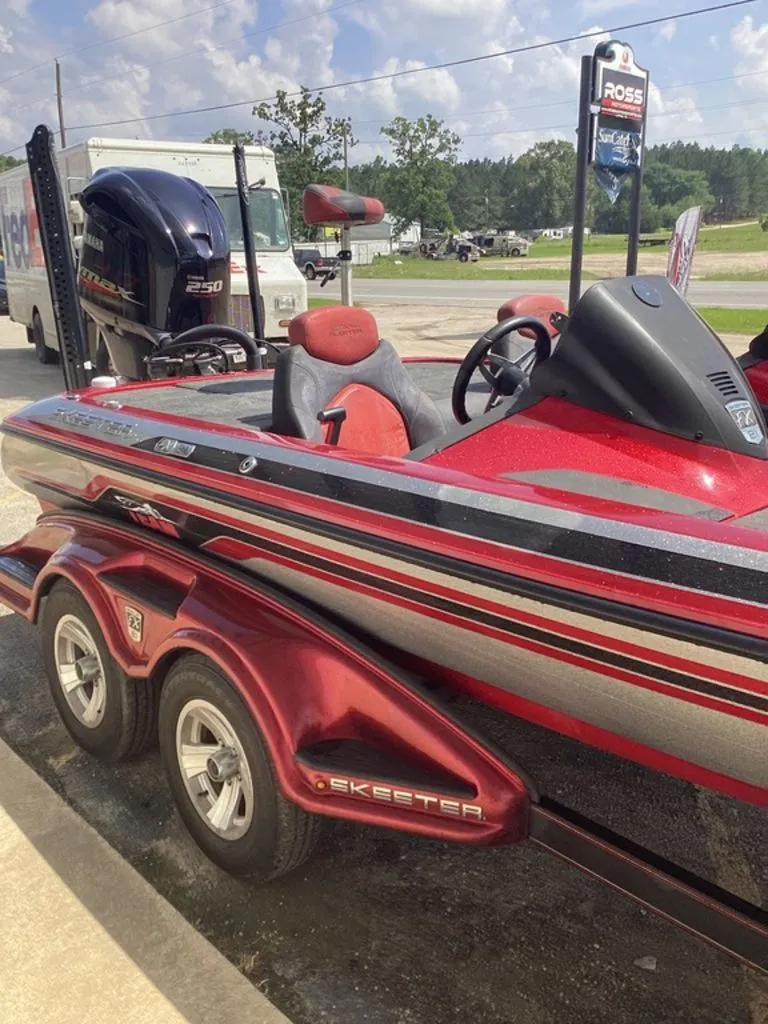 Slide: The Image of Skeeter FX 21 2015 - 93