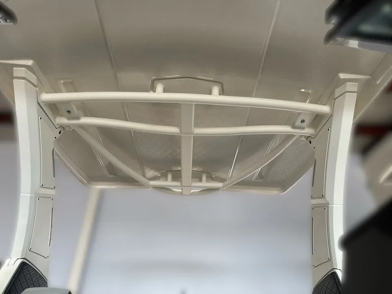 Slide: The Image of Chaparral SSX 2870 2025 - 22