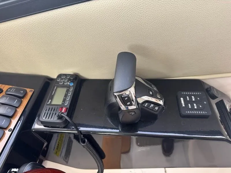 Slide: The Image of Cutwater C-248 2025 - 10