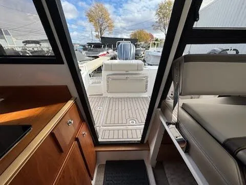 Slide: The Image of Cutwater C-248 2025 - 14