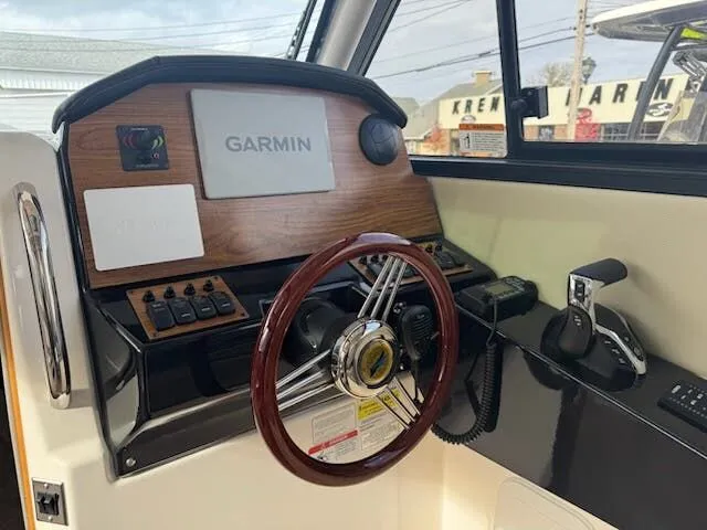 Slide: The Image of Cutwater C-248 2025 - 6