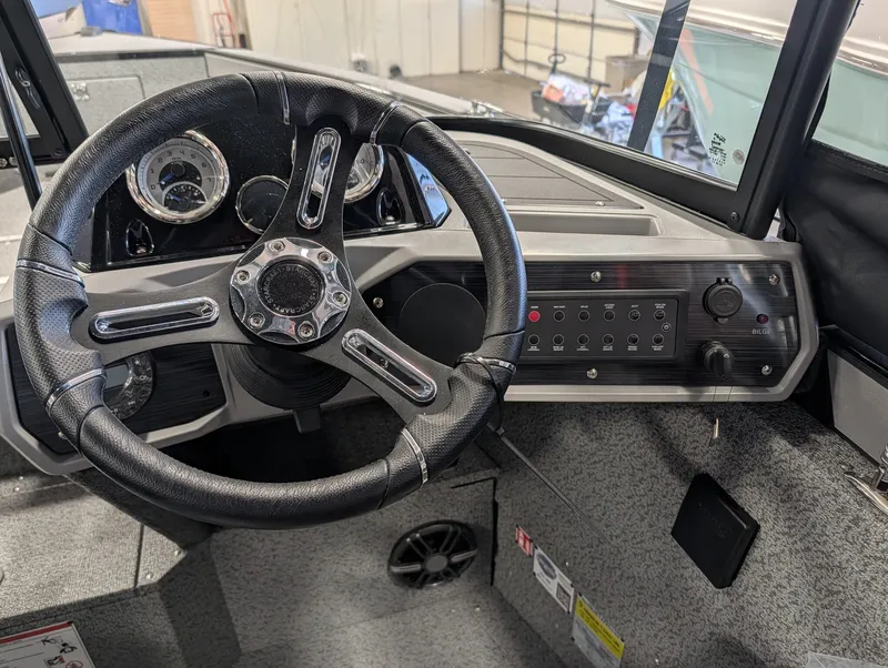 Slide: The Image of Starcraft Fishmaster 196 2026 - 15