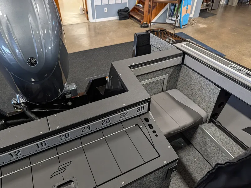 Slide: The Image of Starcraft Fishmaster 196 2026 - 27