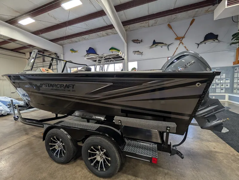 Slide: The Image of Starcraft Fishmaster 196 2026 - 3