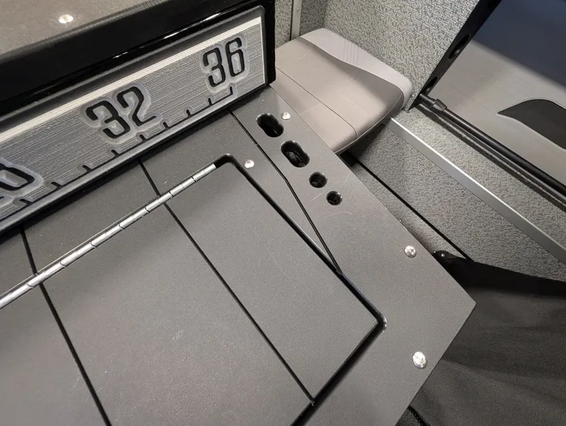 Slide: The Image of Starcraft Fishmaster 196 2026 - 30