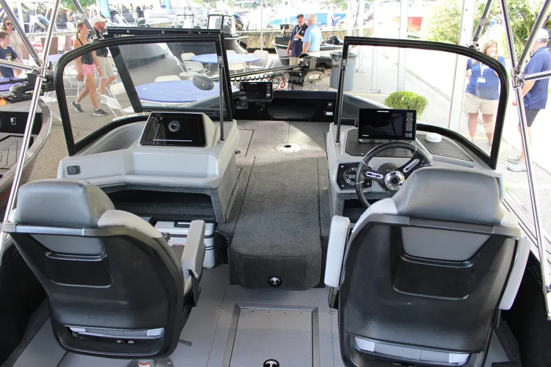 Slide: The Image of Starcraft Mariner 210 XS 2026 - 11