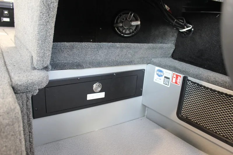 Slide: The Image of Starcraft Mariner 210 XS 2026 - 24