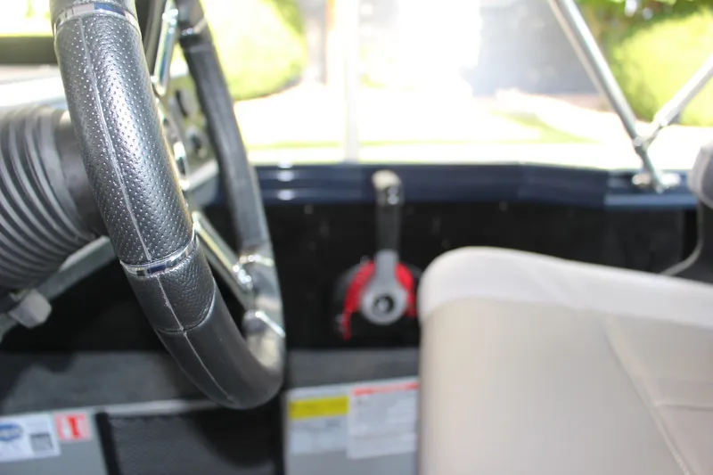 Slide: The Image of Starcraft Mariner 210 XS 2026 - 27