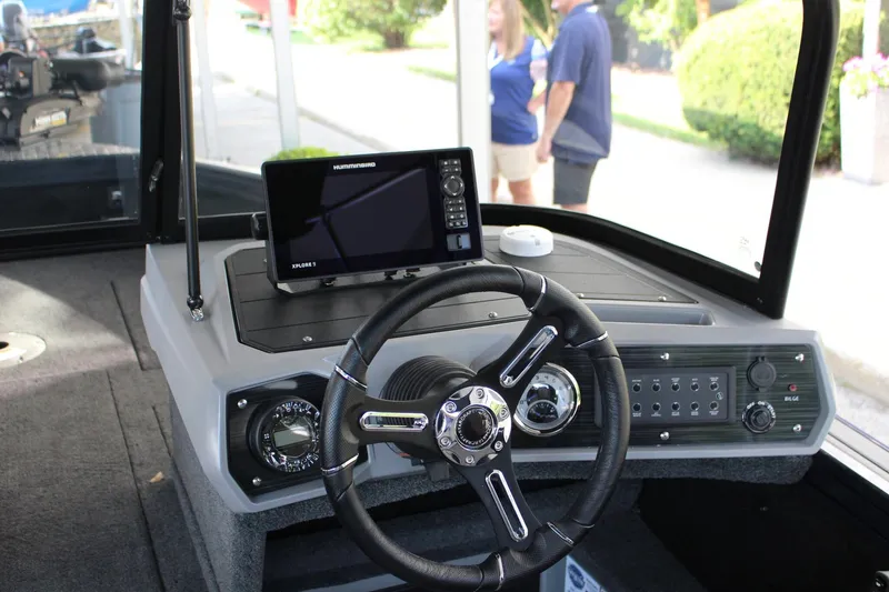 Slide: The Image of Starcraft Mariner 210 XS 2026 - 30