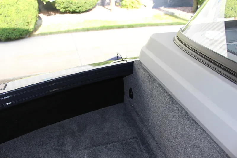 Slide: The Image of Starcraft Mariner 210 XS 2026 - 45