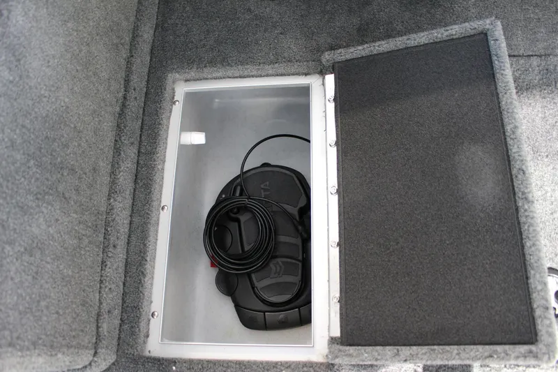 Slide: The Image of Starcraft Mariner 210 XS 2026 - 50