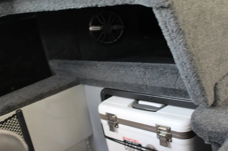 Slide: The Image of Starcraft Mariner 210 XS 2026 - 62