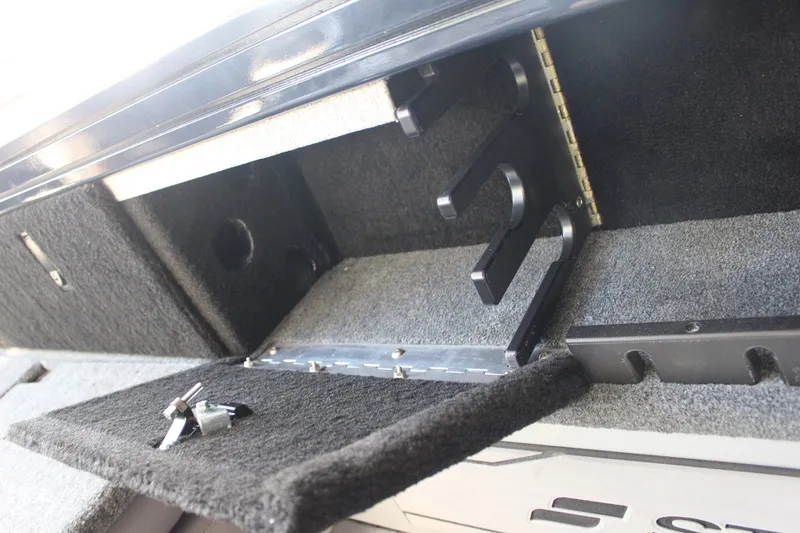 Slide: The Image of Starcraft Mariner 210 XS 2026 - 75